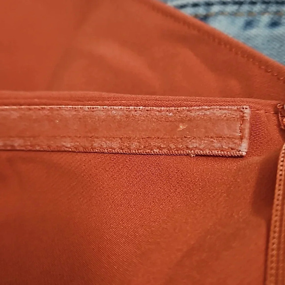 LOVER'S & FRIENDS Max Midi strapless Dress in Blood Orange. Size xs - Picture 11 of 13